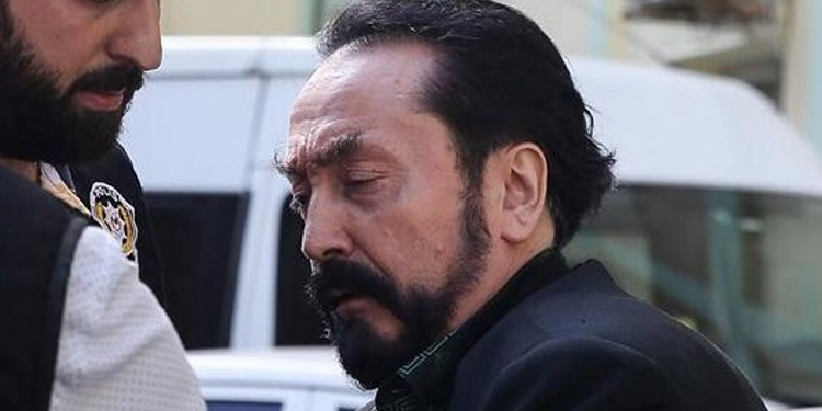 Adnan Oktar ‘kadın avukat’ istemiş!