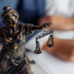 EVLADINIZ SİZE KARŞI AĞIR BİR SUÇ MU İŞLEDİ? YA DA SİZE KARŞI OLAN YÜKÜMLÜLÜKLERİNİ YERİNE GETİRMİYOR MU?