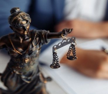 EVLADINIZ SİZE KARŞI AĞIR BİR SUÇ MU İŞLEDİ? YA DA SİZE KARŞI OLAN YÜKÜMLÜLÜKLERİNİ YERİNE GETİRMİYOR MU?